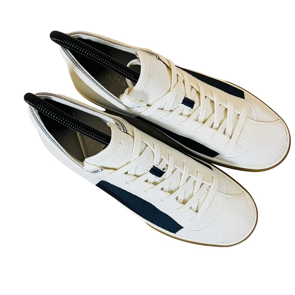 - Rothy's Lace Up Sneaker - Picture 4 of 10